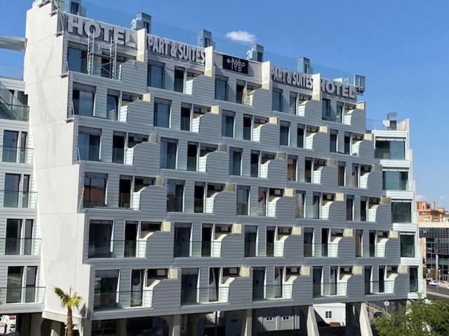 Ekilibrio Hotel & Apart-Suites Madrid Exteriör bild